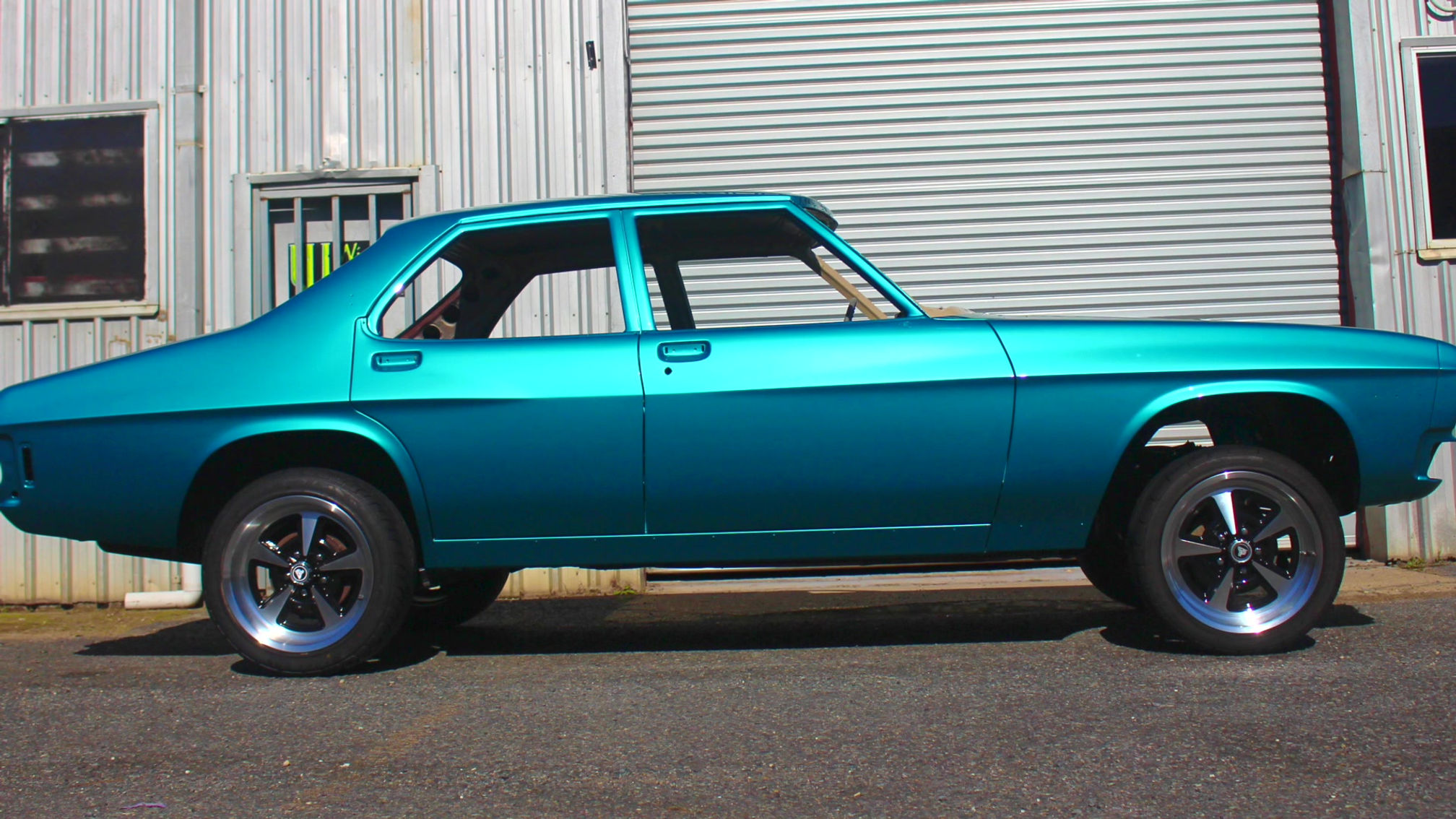 HQ holden